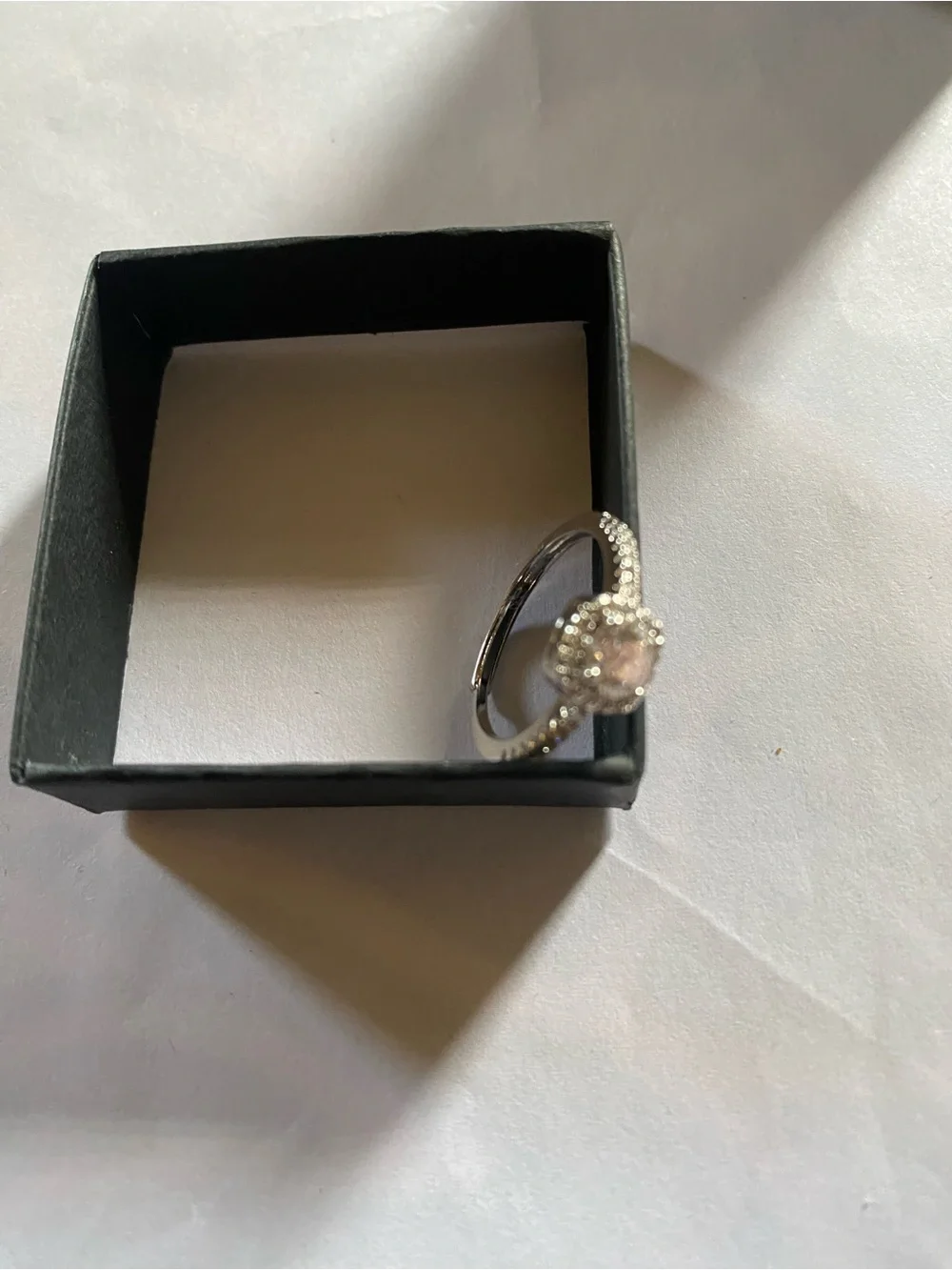 VVS1 Moissanite Engagement Ring - Silver Round